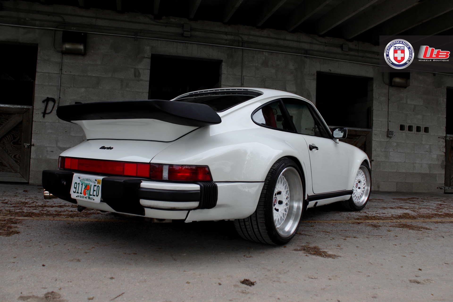 PORSCHE 930 TURBO ON HRE 501
