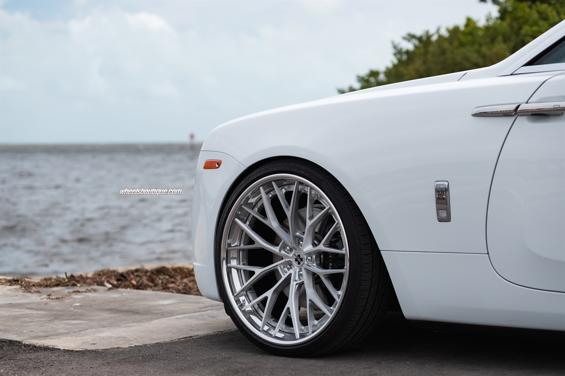 Anrky AN30 | Rolls Royce Dawn 2