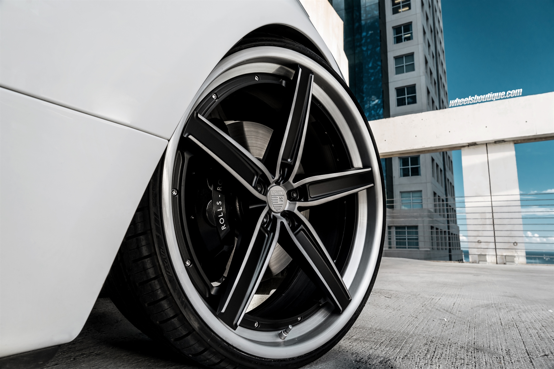 ANRKY AN35 | Rolls Royce Dawn