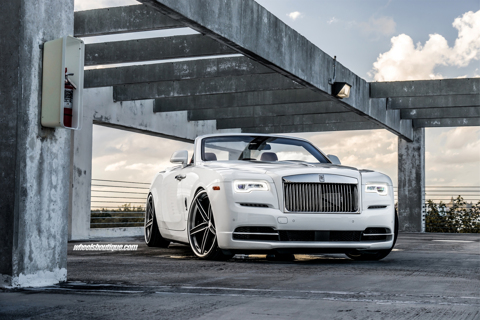 ANRKY AN35 | Rolls Royce Dawn