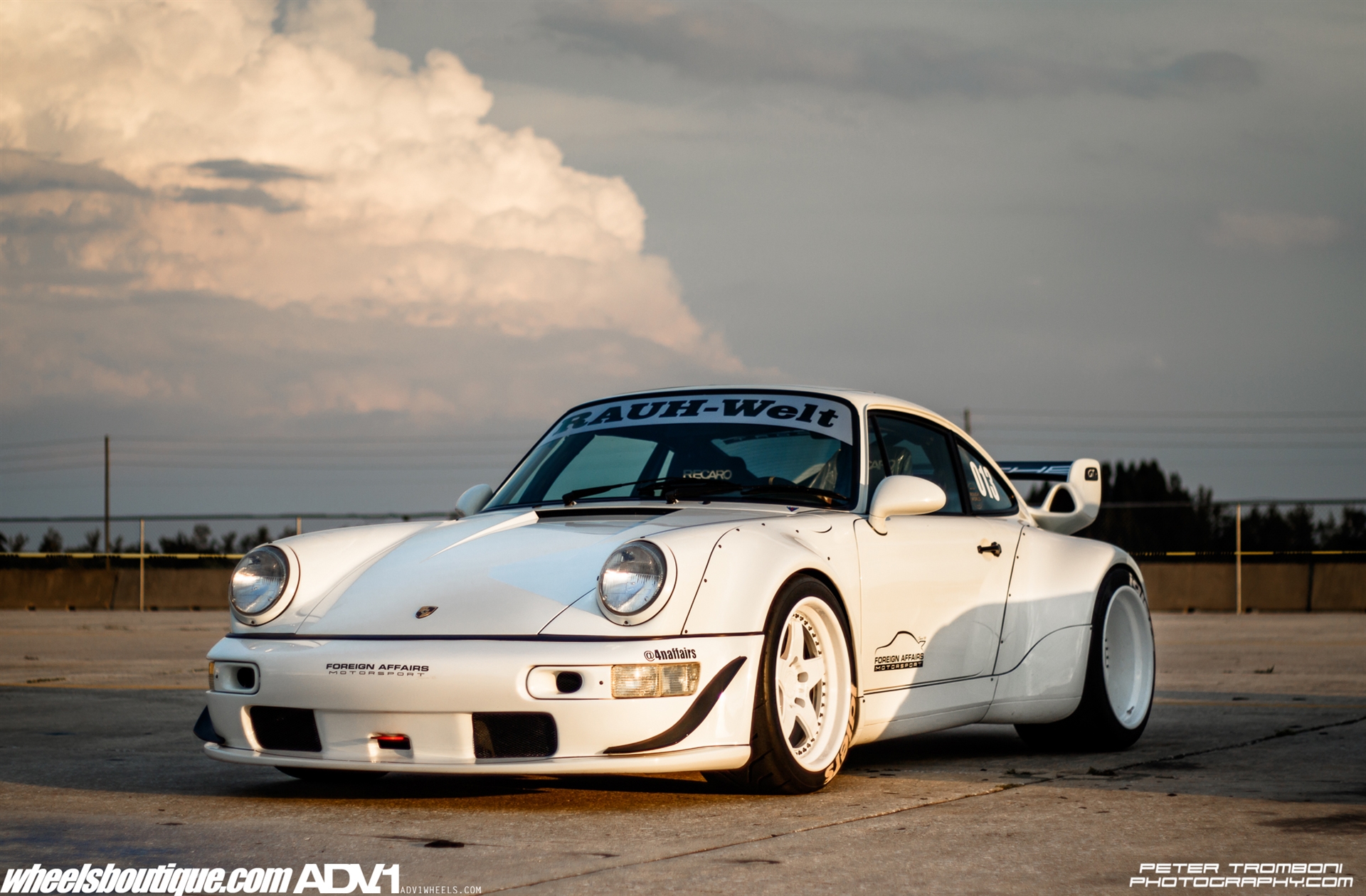 RWB Porsche 964 Turbo