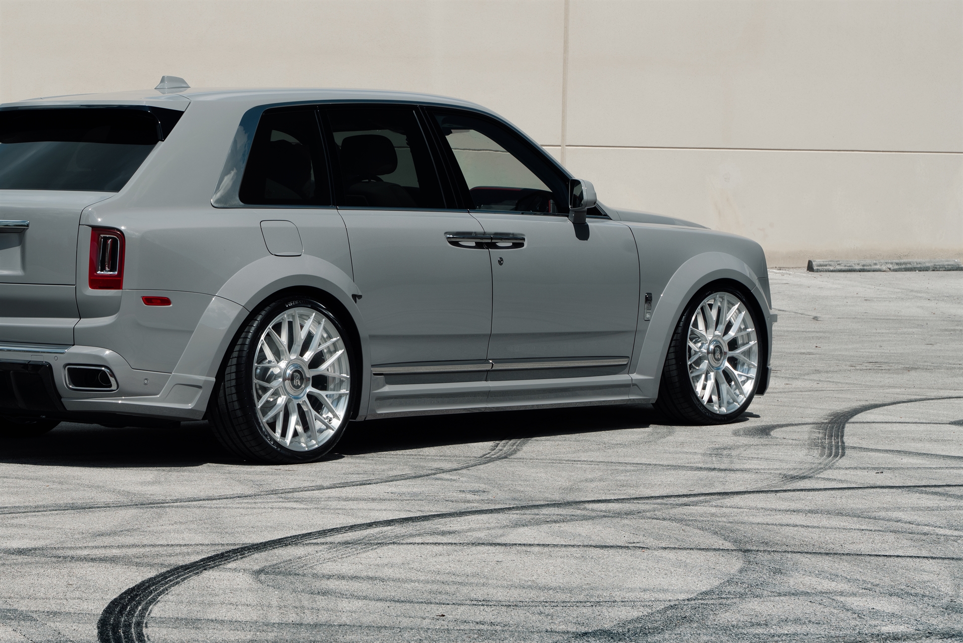 Rolls-Royce Cullinan Novitec Spofec Overdose Widebody
