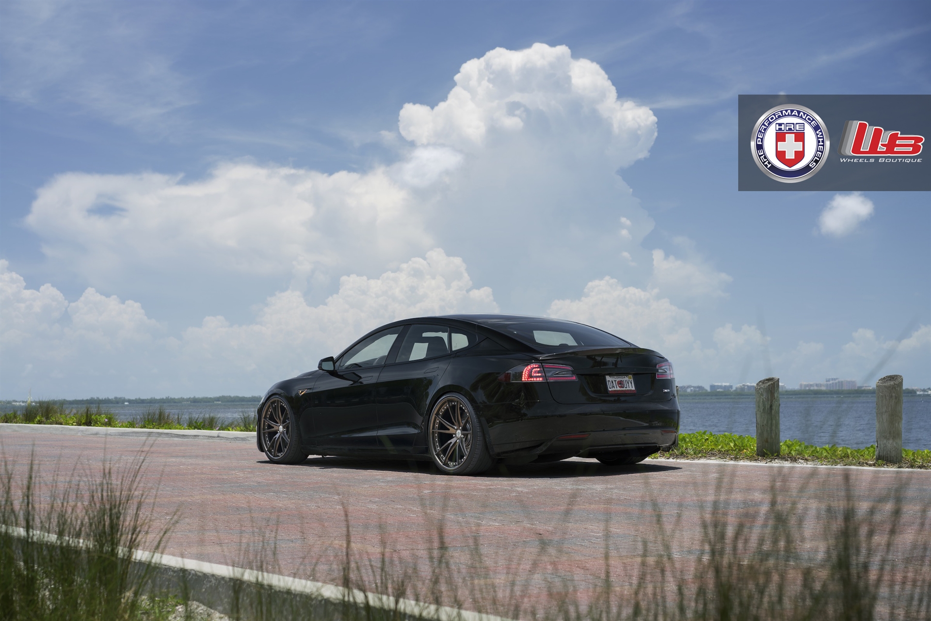 HRE S104 | Tesla Model S P85+