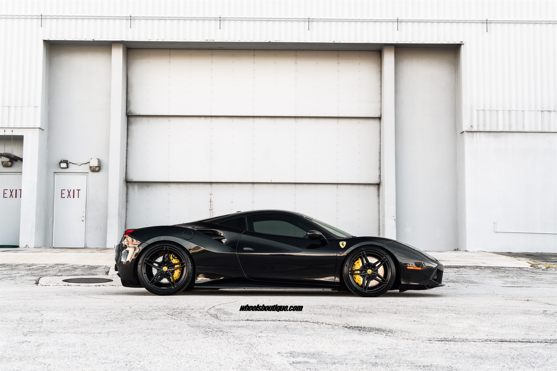 Ferrari 488 | Nero | on ANRKY P107SC | Satin Black