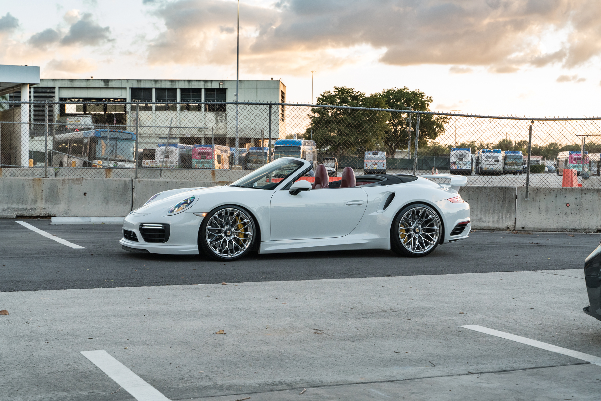 Porsche 991 Turbo S | Carerra White | on HRE P200 | Polished Clear