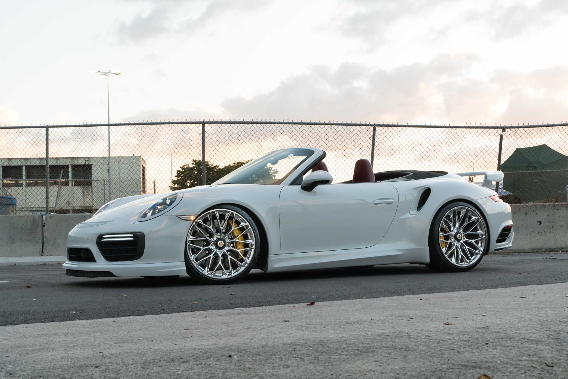 Porsche 991 Turbo S | Carerra White | on HRE P200 | Polished Clear
