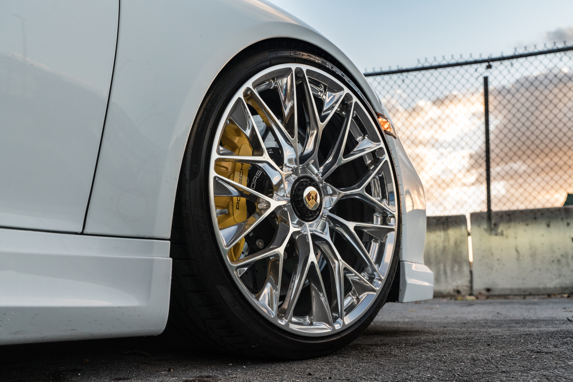Porsche 991 Turbo S | Carerra White | on HRE P200 | Polished Clear