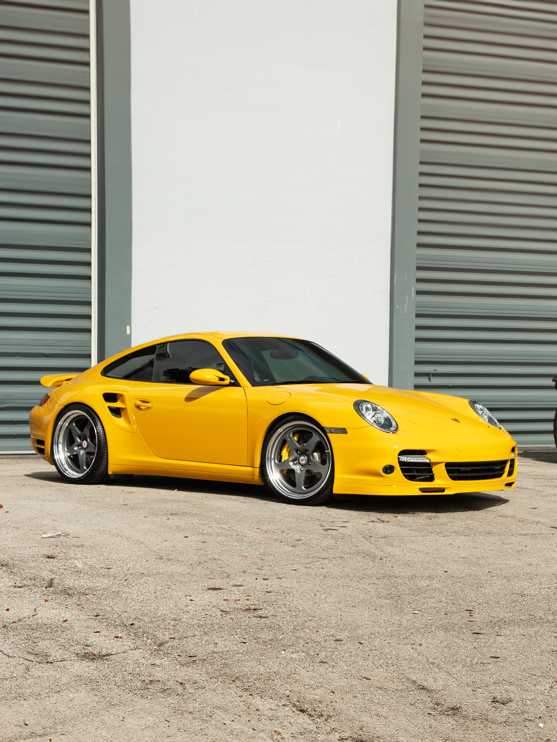 Porsche 997 Turbo | Signal Yellow | on HRE 527 FMR | Satin Charcoal