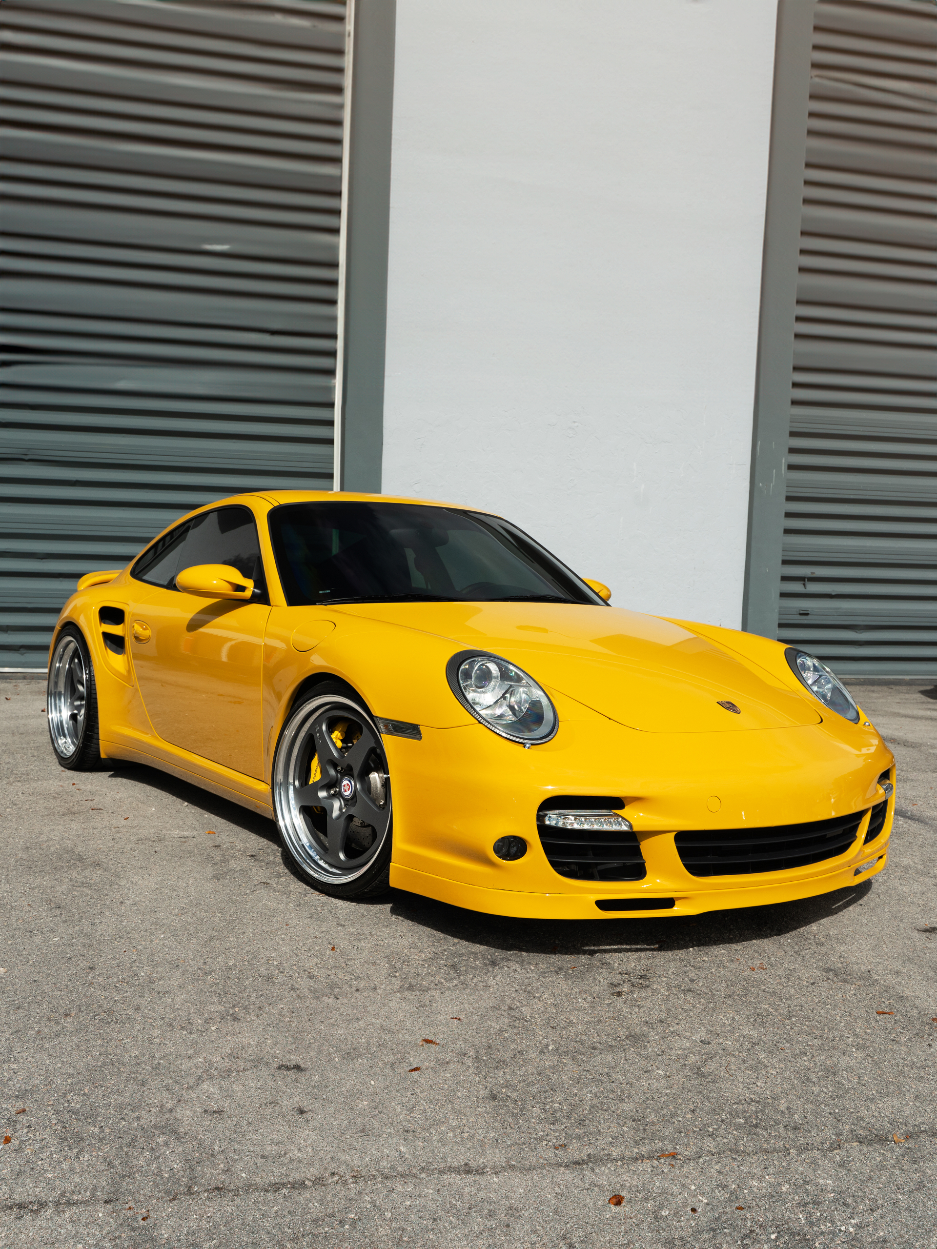 Porsche 997 Turbo | Signal Yellow | on HRE 527 FMR | Satin Charcoal