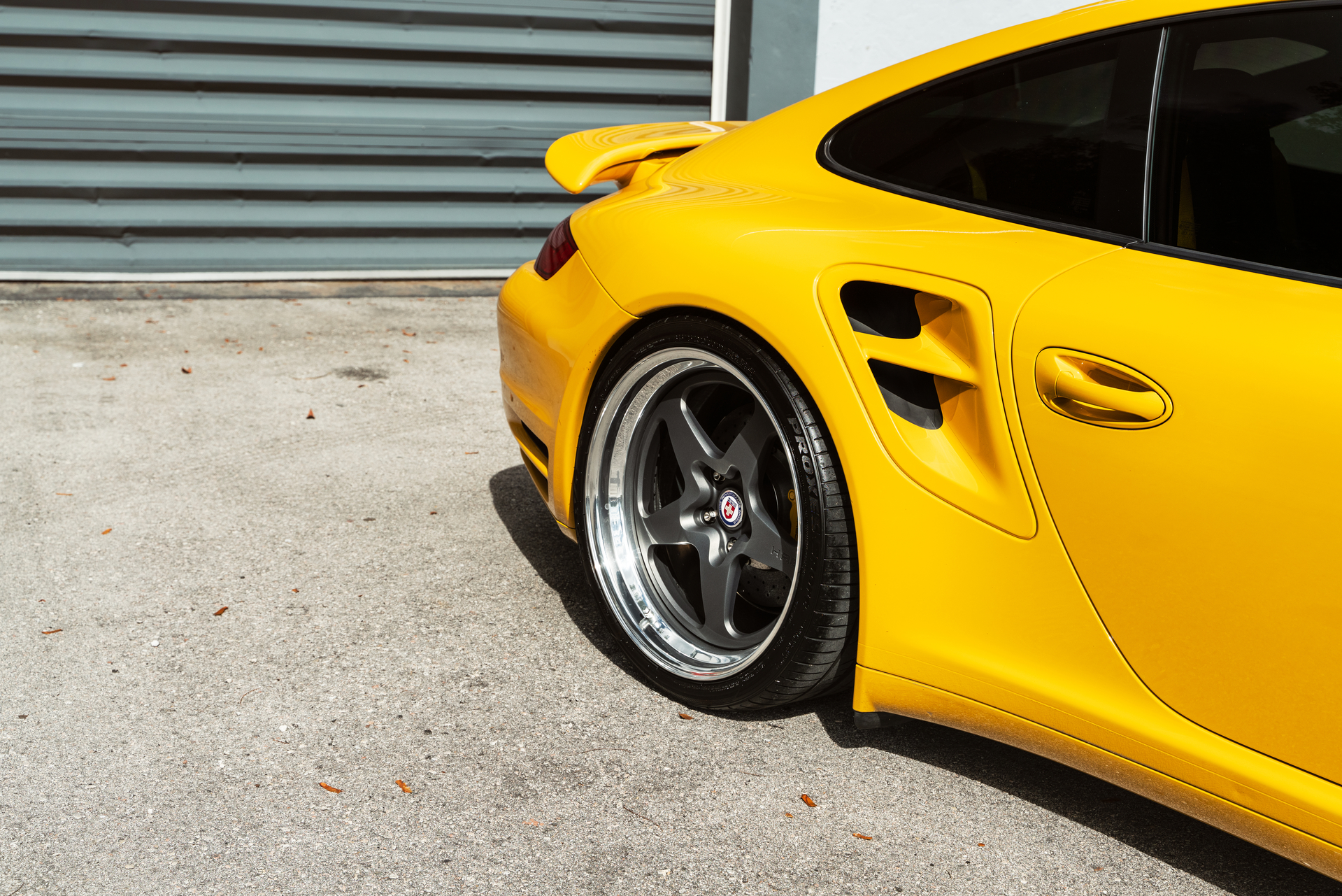 Porsche 997 Turbo | Signal Yellow | on HRE 527 FMR | Satin Charcoal