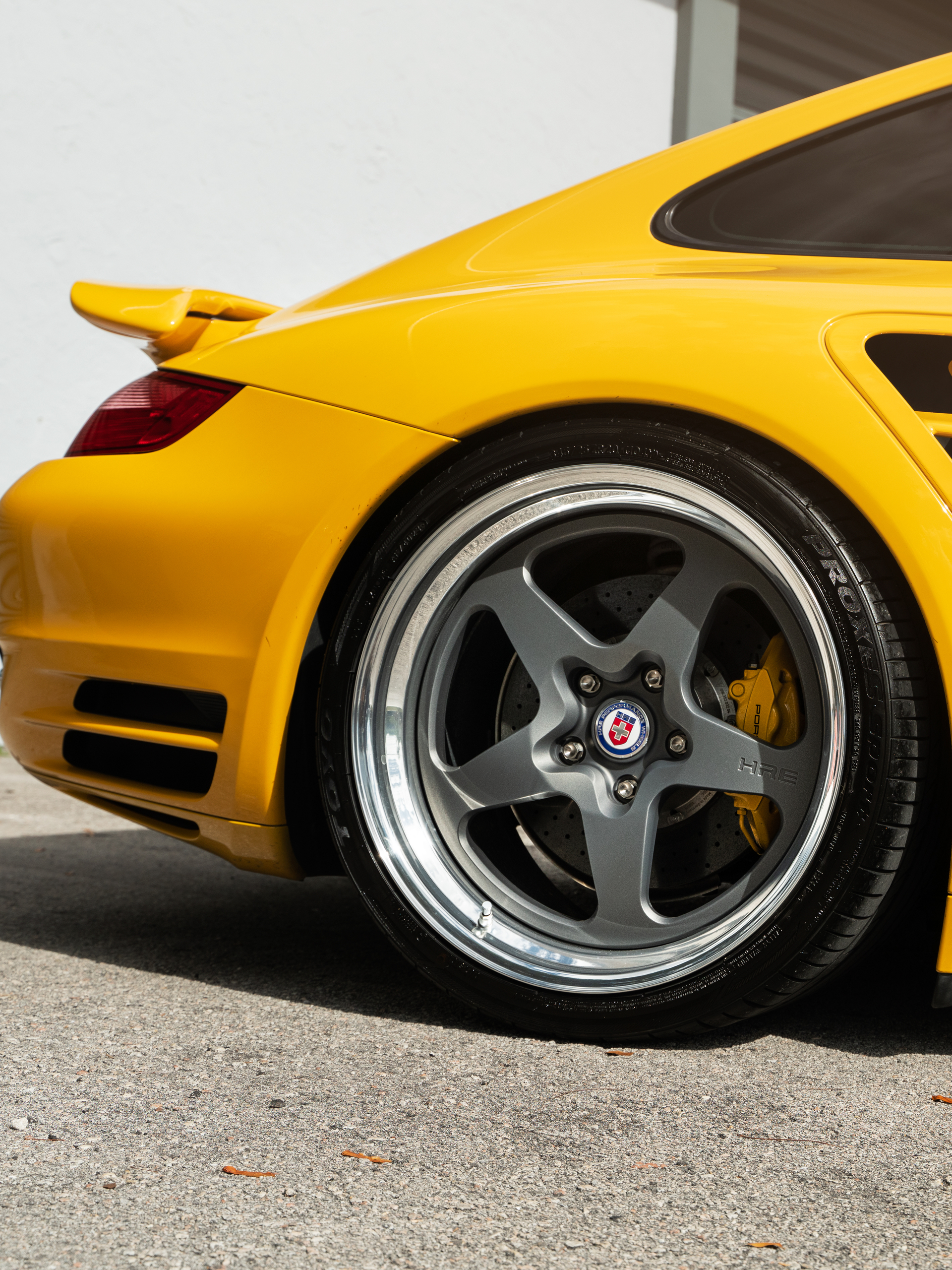 Porsche 997 Turbo | Signal Yellow | on HRE 527 FMR | Satin Charcoal