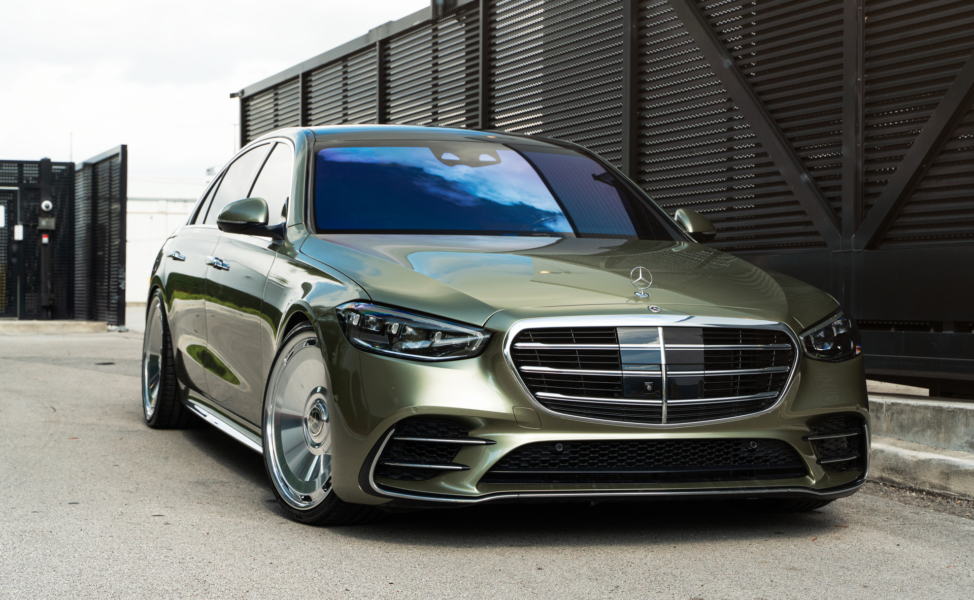 Merecedes Benz W223 S580 | on Avant Garde  AGL93 | Polished Clear