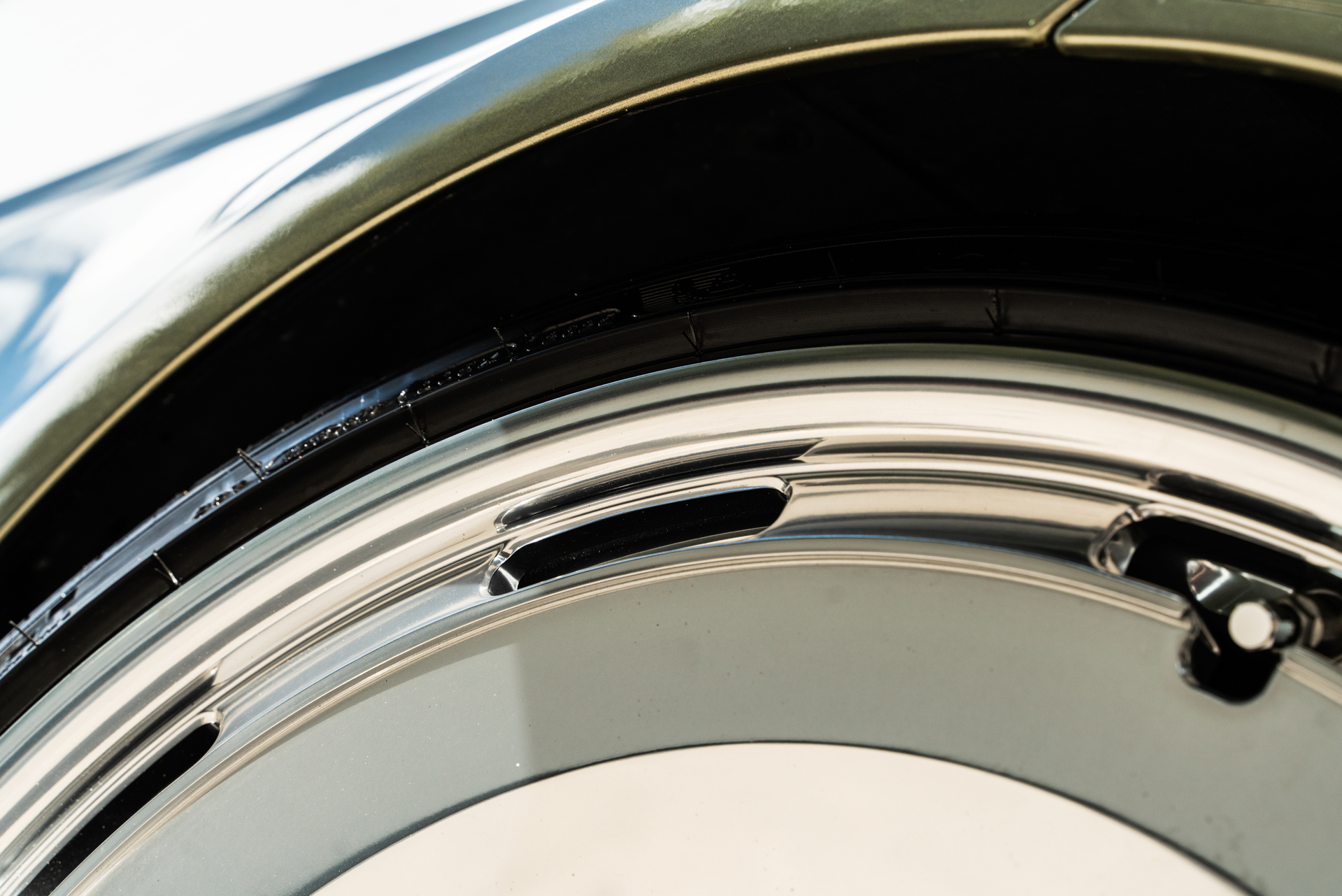 Merecedes Benz W223 S580 | on Avant Garde  AGL93 | Polished Clear
