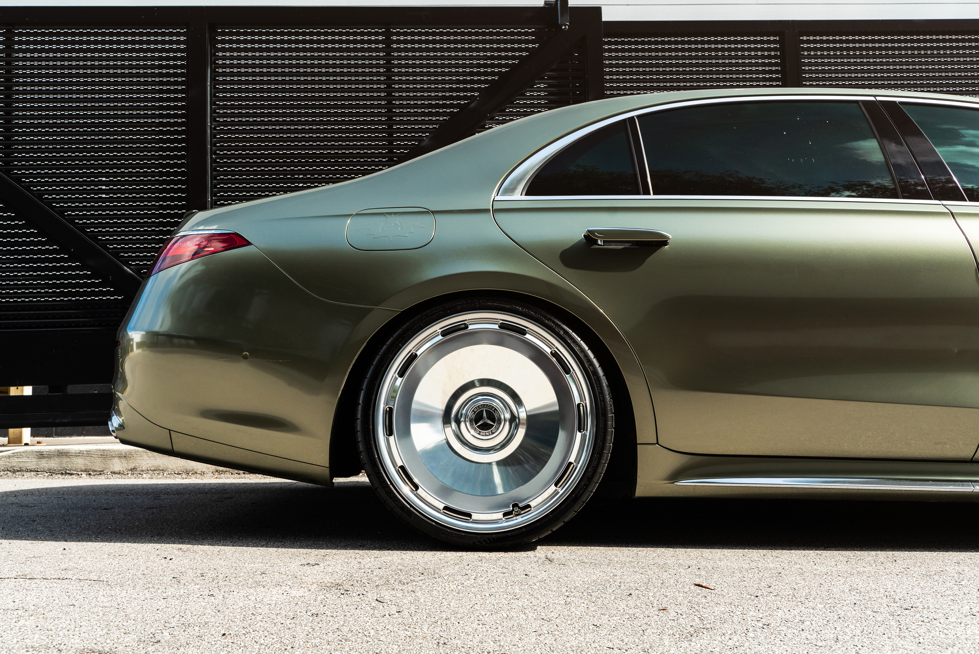 Merecedes Benz W223 S580 | on Avant Garde  AGL93 | Polished Clear