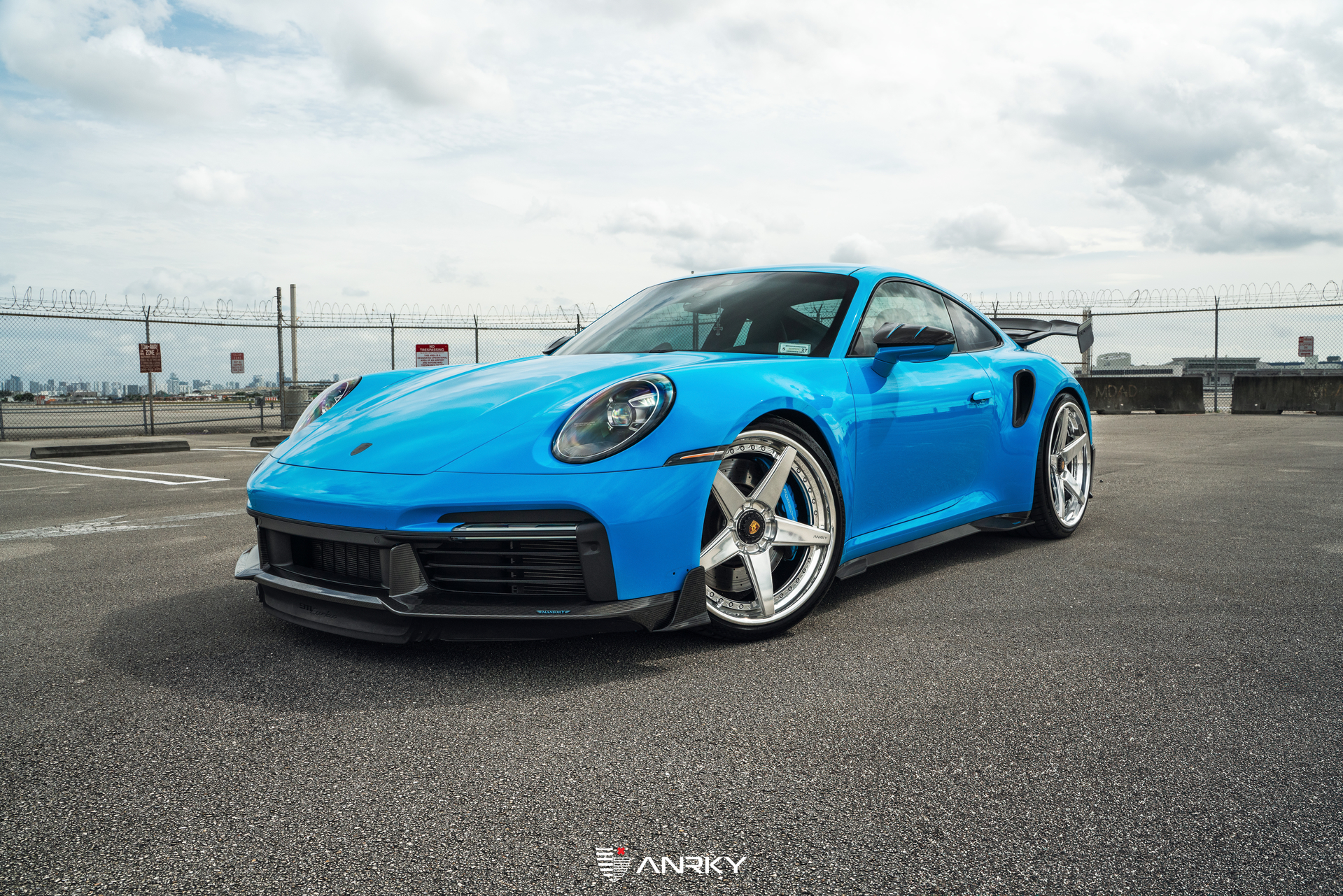 Mansory Porsche 992 | Rivera Blue | on ANRKY RS5.3 | Polished Clear