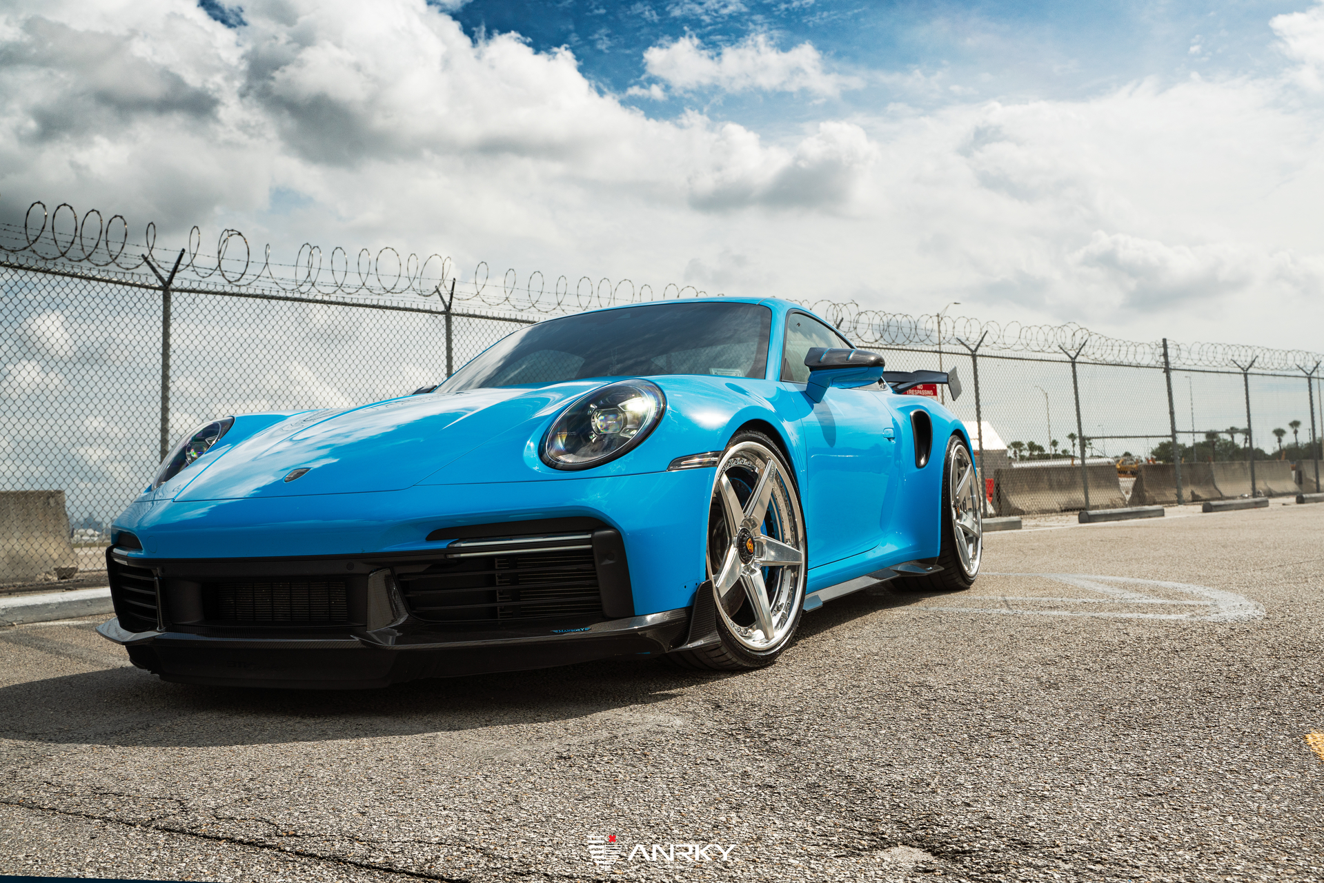 Mansory Porsche 992 | Rivera Blue | on ANRKY RS5.3 | Polished Clear