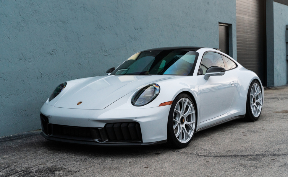 Porsche 992.2 GTS | Carerra White | on iPE 520M Magnesium Wheels | Satin Silver
