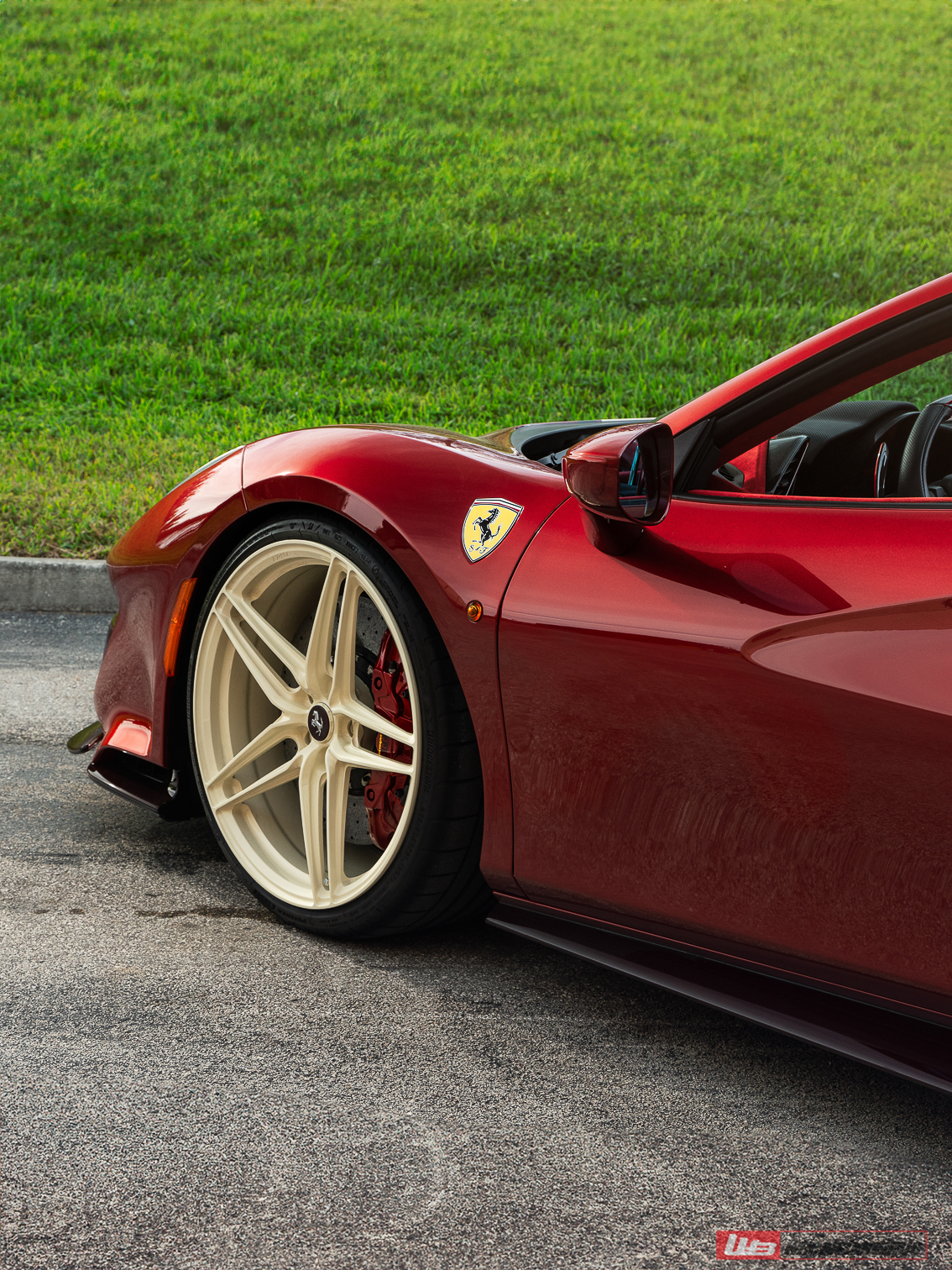 Ferrari 488 Pista | Rosso Fiorano | on ANRKY XR-107 | PPG Color Match: Sabbia Del Desierto 