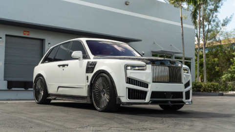 Rolls Royce Cullinan | English White | on 1886 G007 | Mirror Polished Smoke