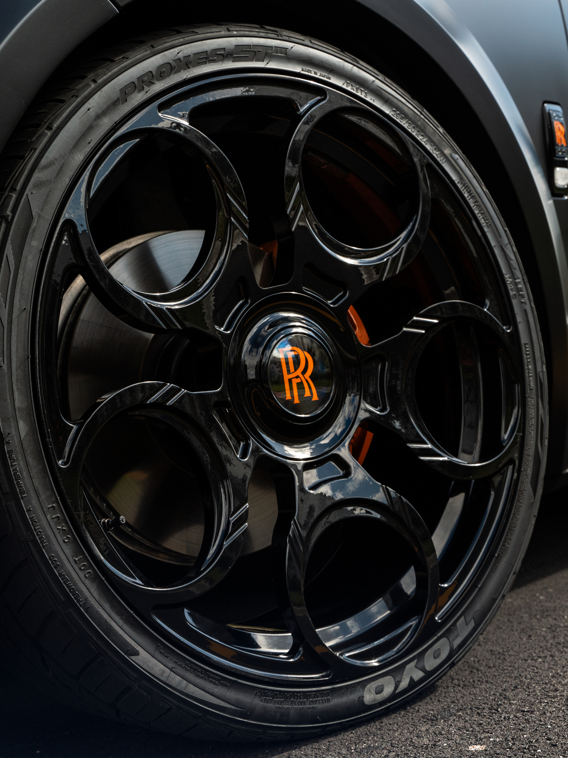 Novitec Cullinan | Diamond Black  | on Avant Garde AGL46 | Gloss Black