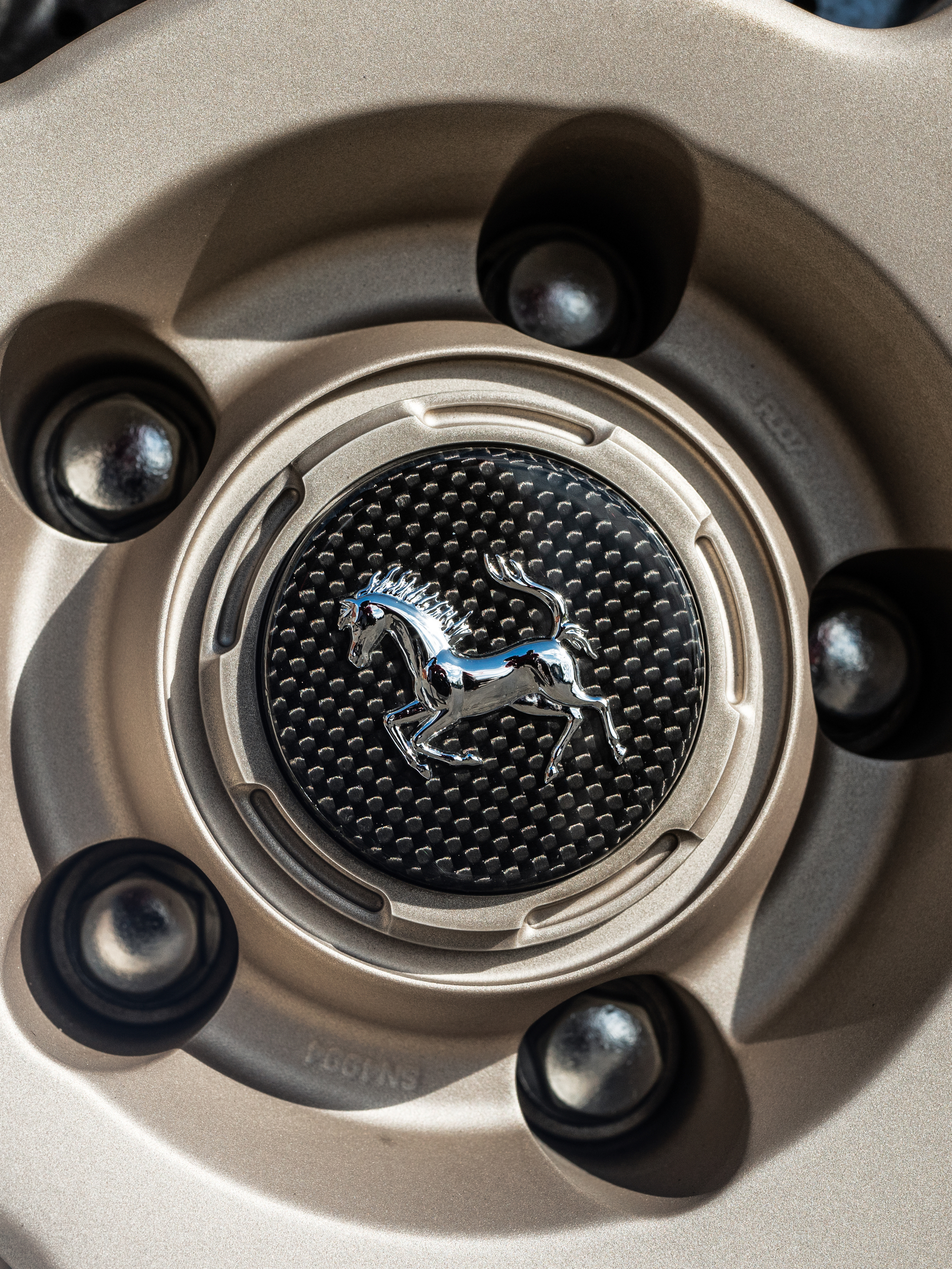 Ferrari 488 Pista | Blu Corza | on 1886 S014 | Satin White Gold