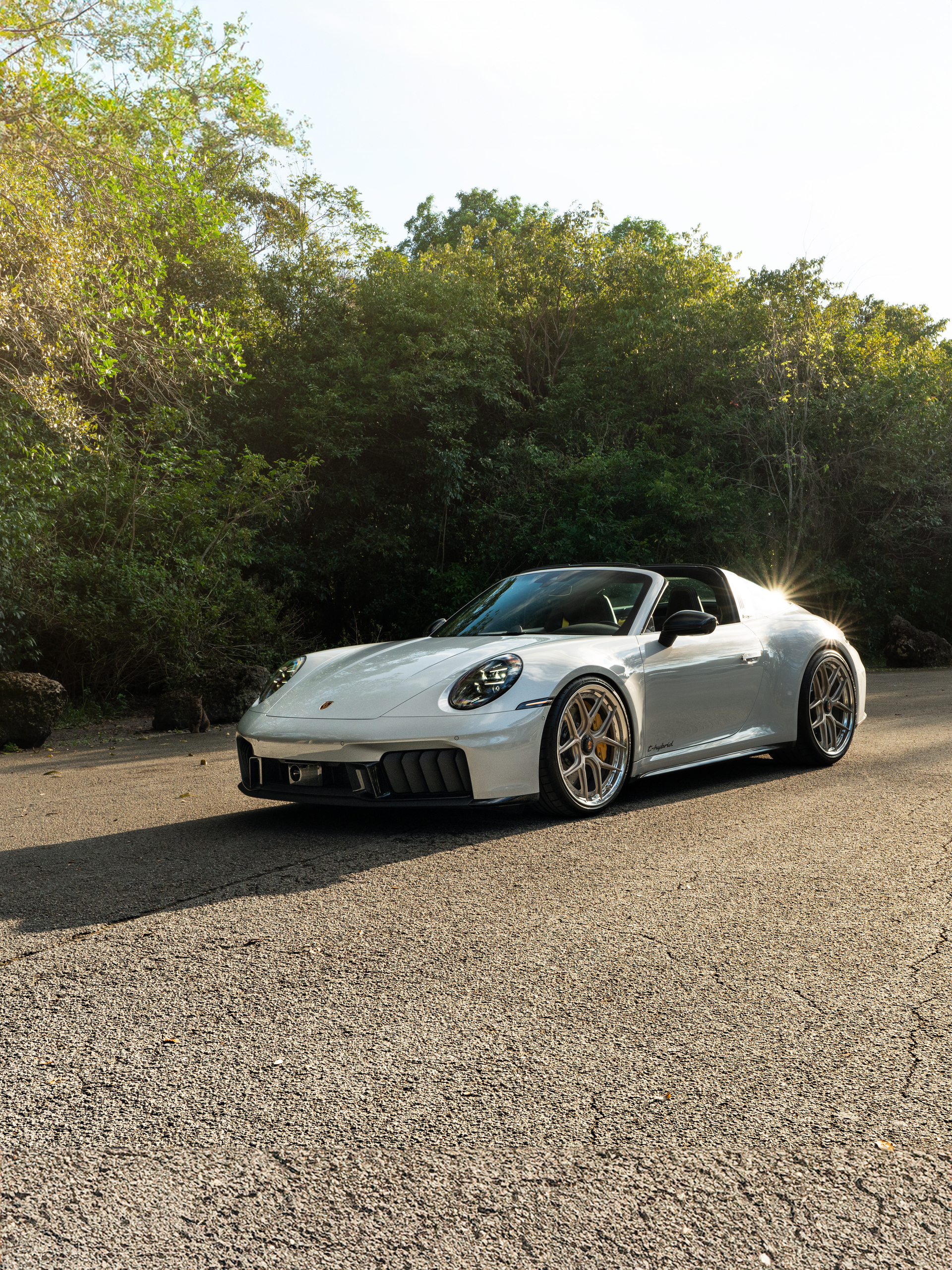 Porsche 992.2 GTS | Ice Gray Metallic | on HRE S101SC | Satin White Gold