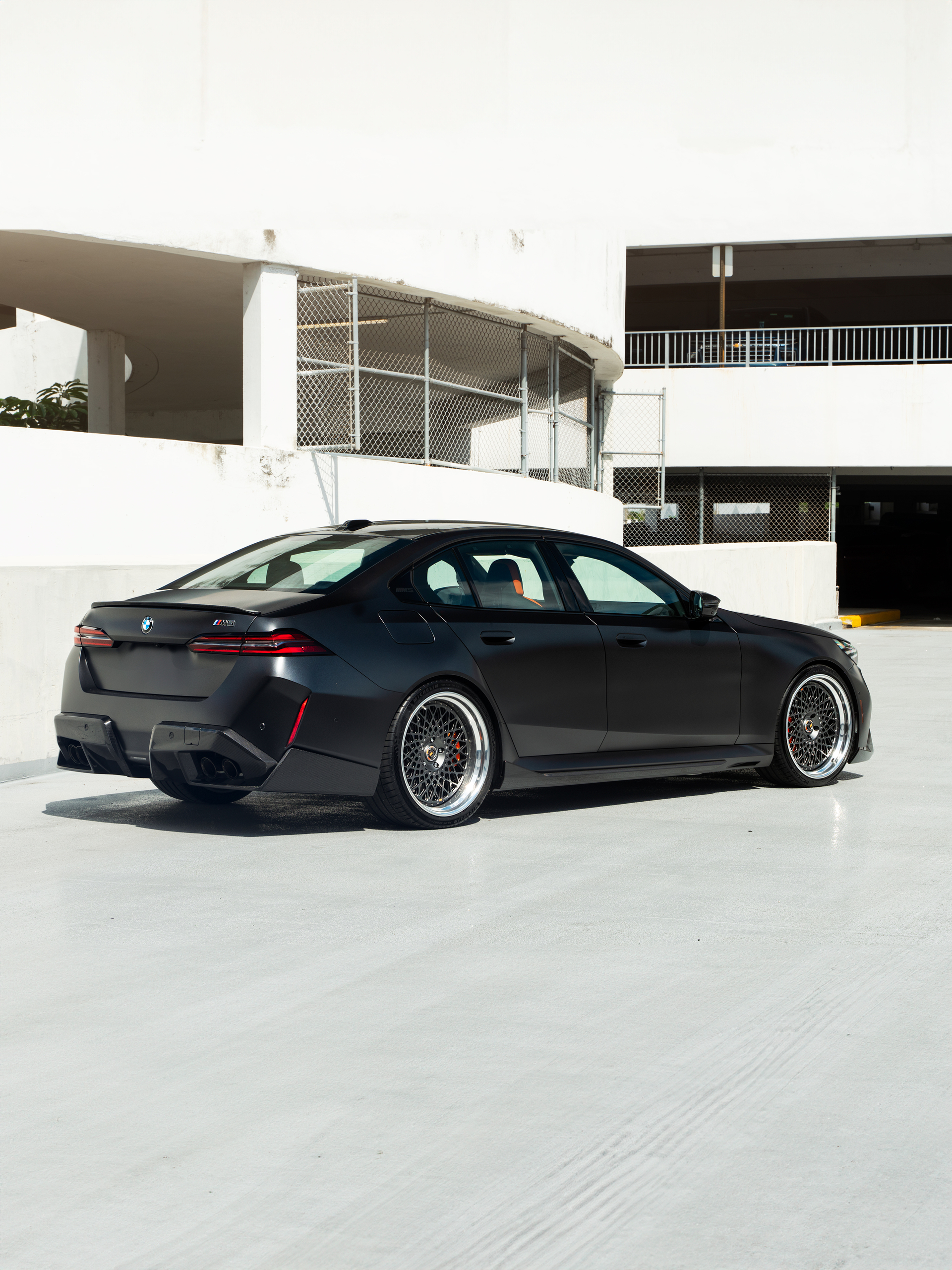 BMW G90 M5 | | on 1886 S009 | Satin Charcoal
