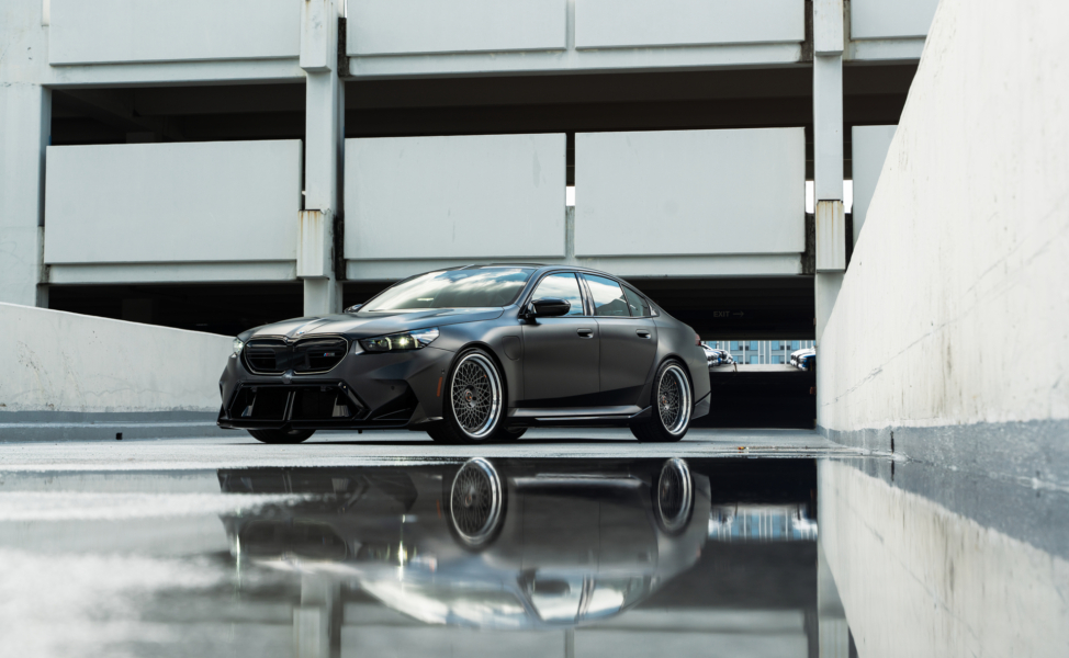 BMW G90 M5 | | on 1886 S009 | Satin Charcoal
