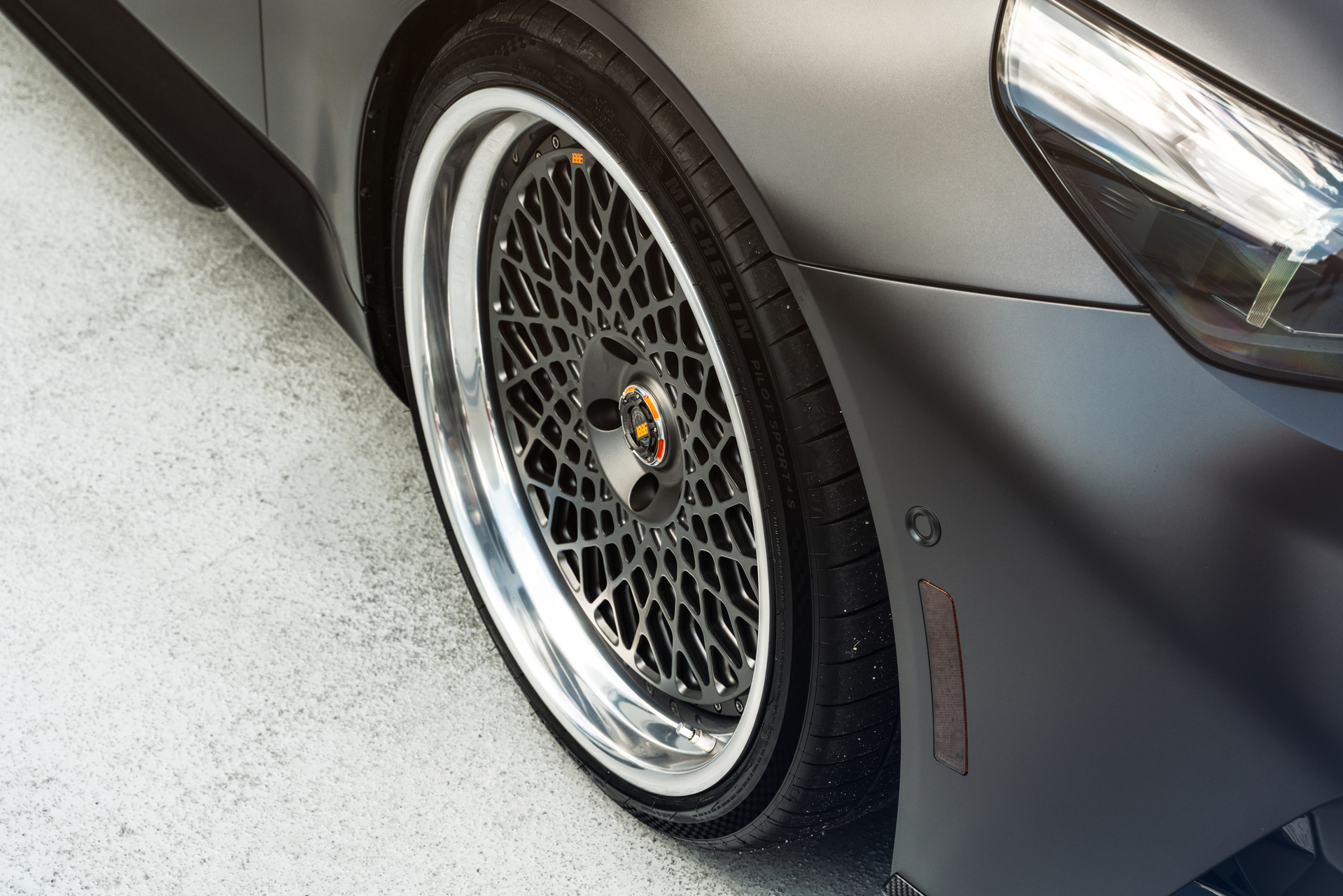 BMW G90 M5 | | on 1886 S009 | Satin Charcoal