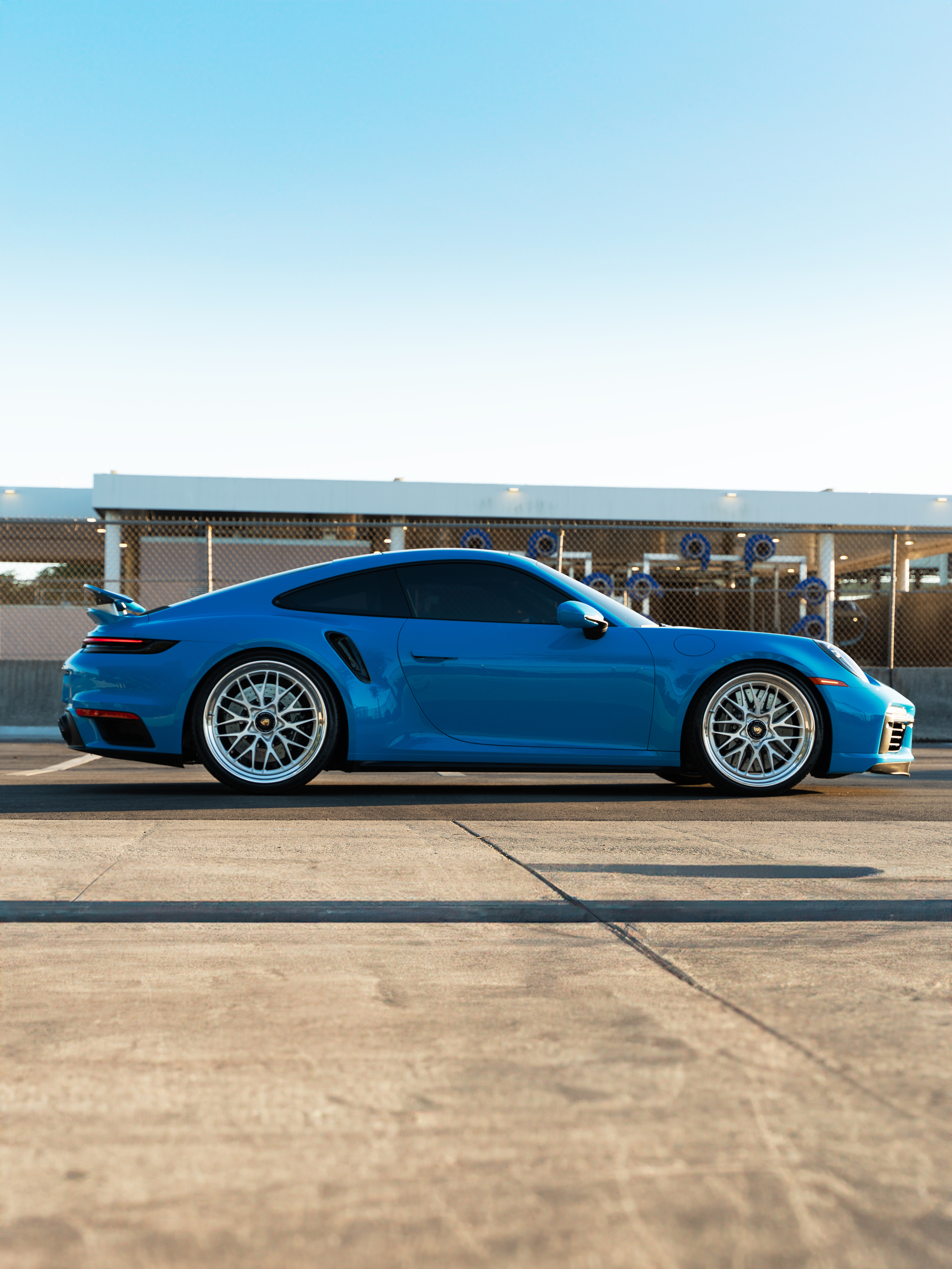 Porsche 992.1 Turbo S | Riviera Blue| on HRE 520 FMR | Brushed Clear