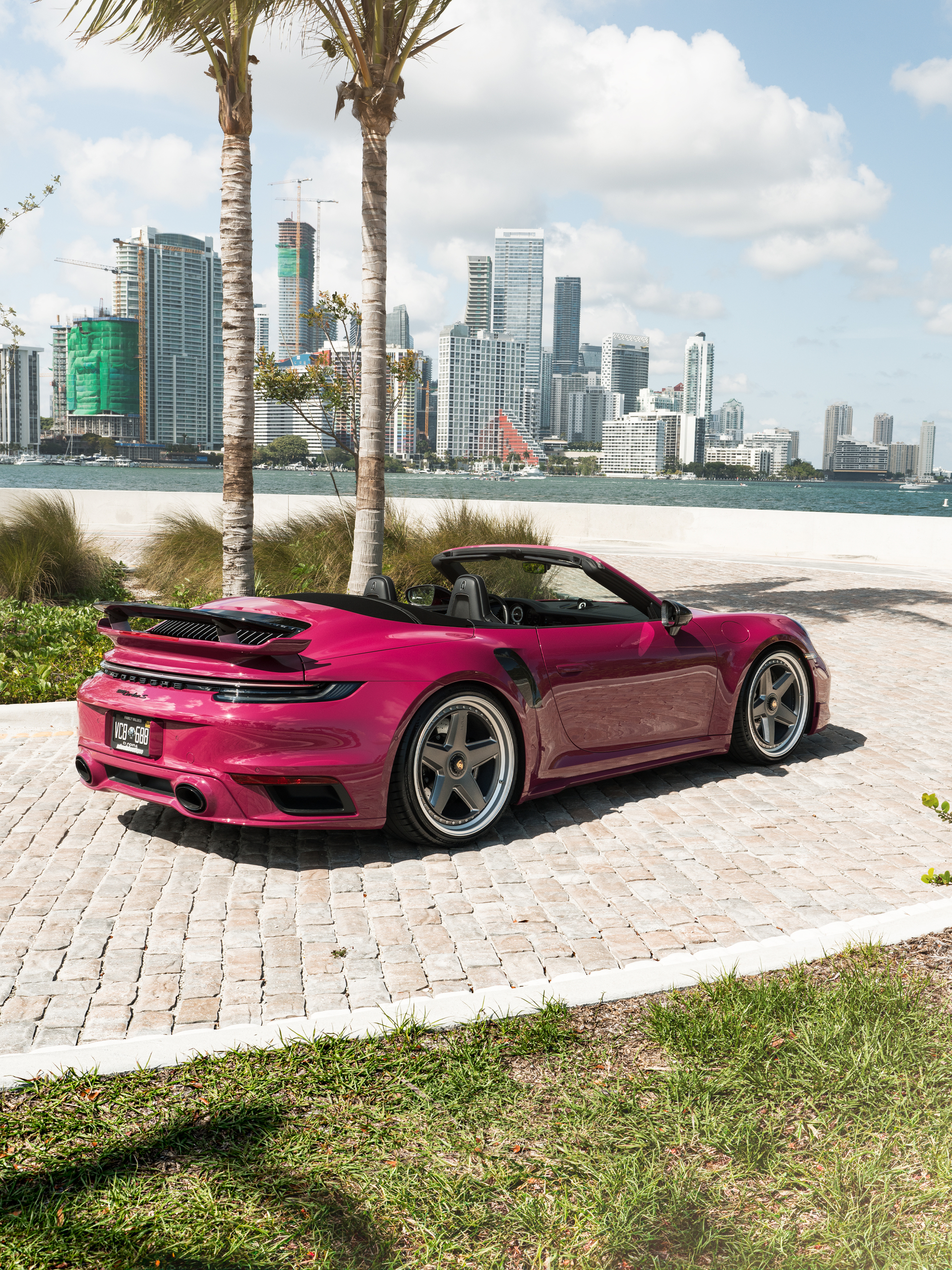 Porsche 992.1 Turbo S | Ruby Star | on HRE 517 FMR | Frozen Polished Dark Clear