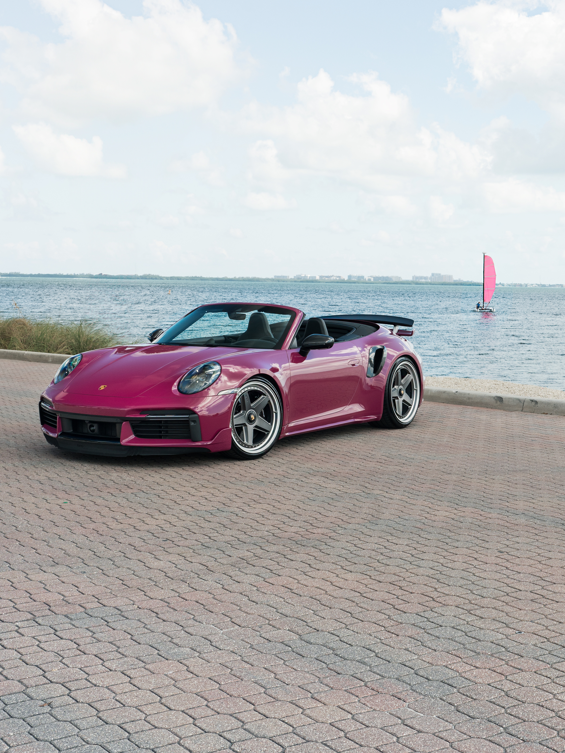 Porsche 992.1 Turbo S | Ruby Star | on HRE 517 FMR | Frozen Polished Dark Clear