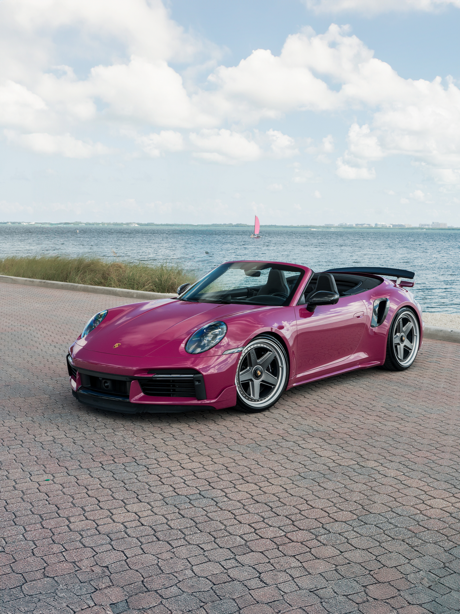 Porsche 992.1 Turbo S | Ruby Star | on HRE 517 FMR | Frozen Polished Dark Clear